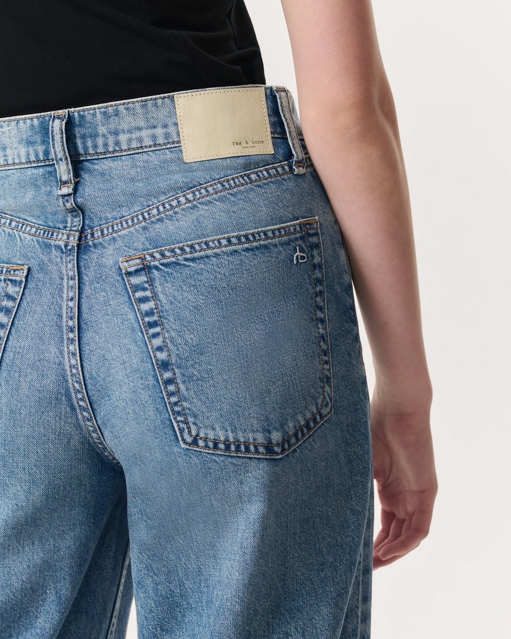 Featherweight Andi Ankle-Length Jeans - Beacon - Image 4