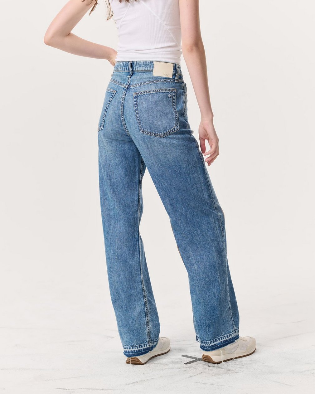 Featherweight Logan Wide-Leg Jeans - Orian - Image 5