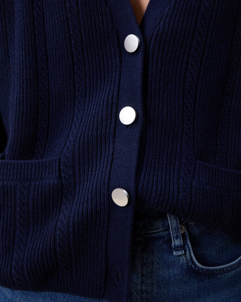 Cynthia Cardigan - Salute - Image 3