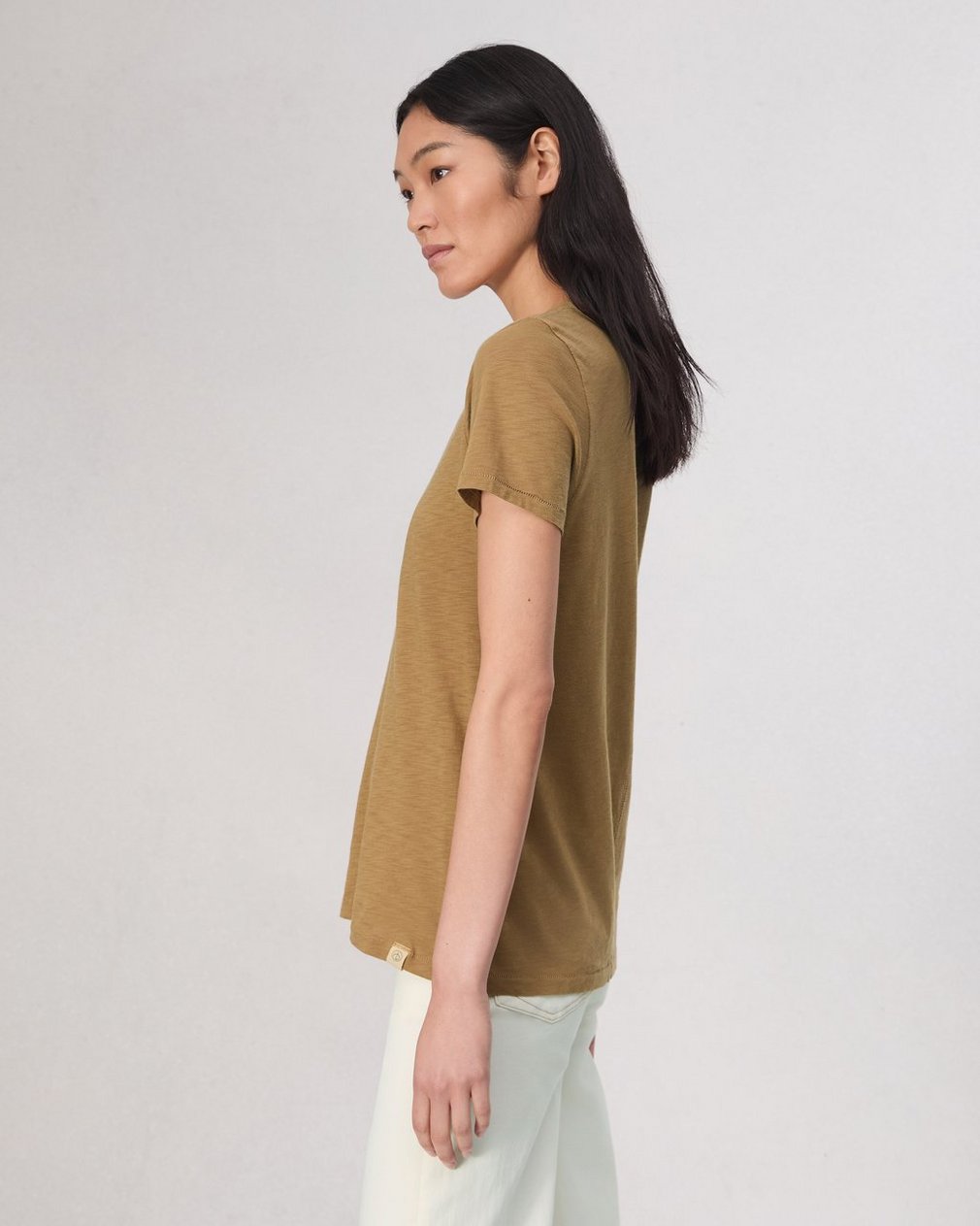 The Slub Vee - Khaki - Image 4