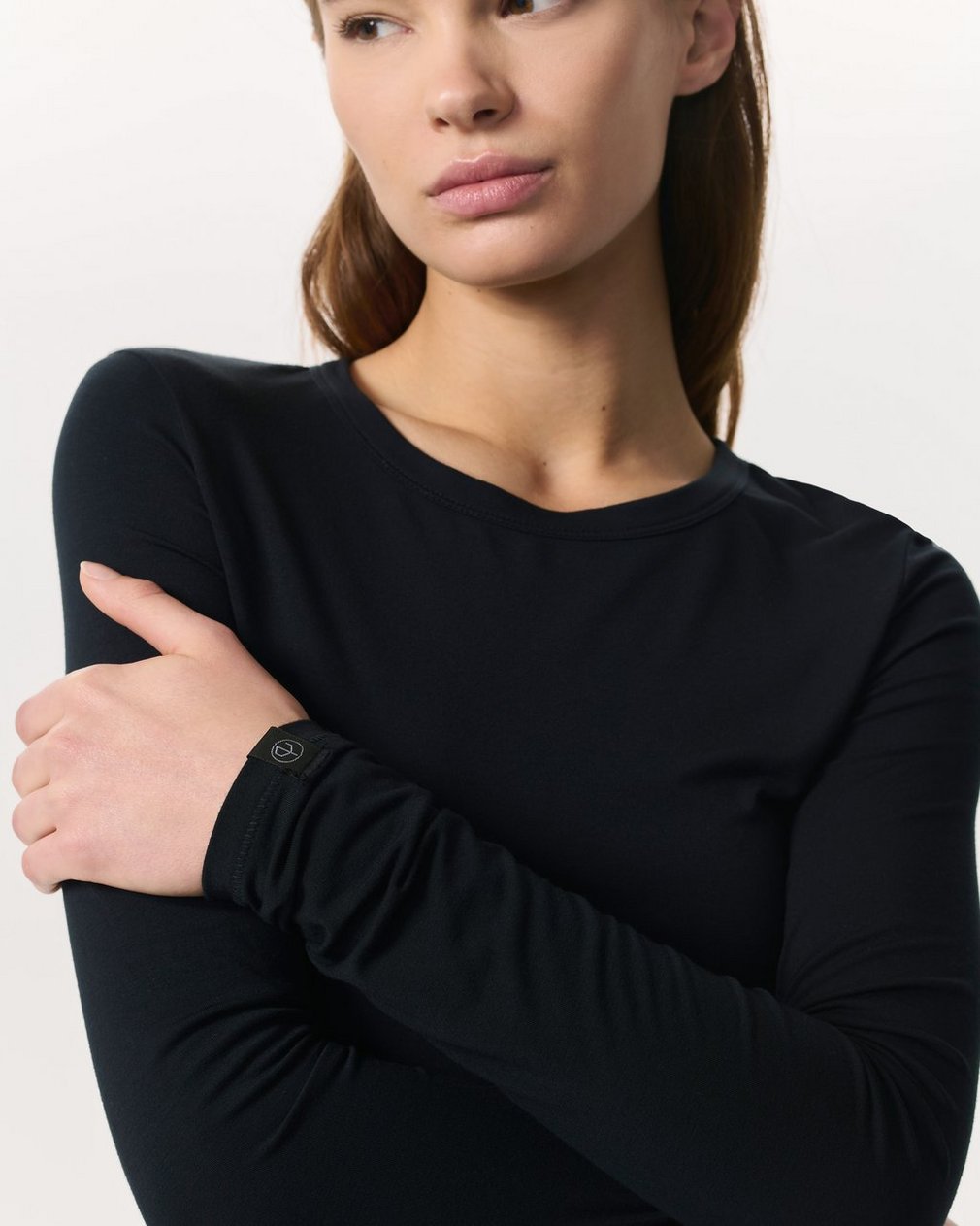 Luca Long Sleeve Tee - Black - Image 6
