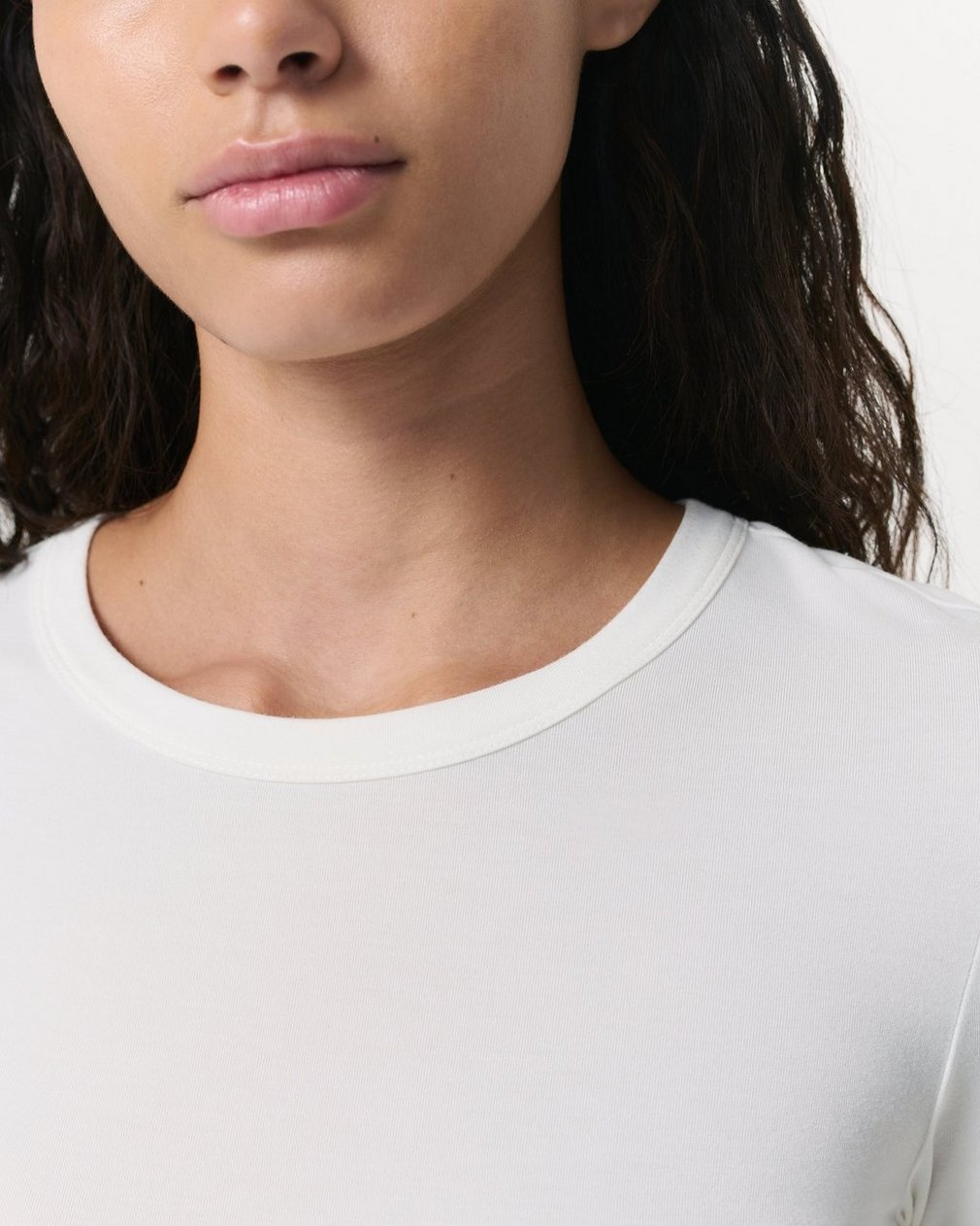 Luca Long Sleeve Tee - White - Image 4