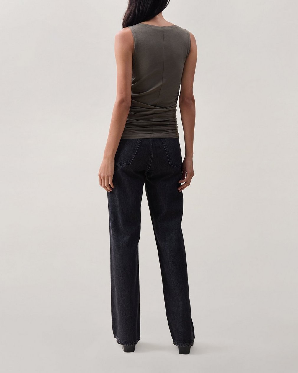 Lucy Ruched Tank Top - Gravel - Image 2