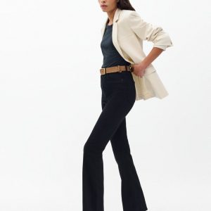 Peyton Bootcut Black: Mid-Rise Stretch Jean
