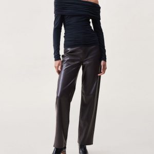 Lucy Off-Shoulder Ruched Top Black